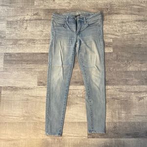Size 6 Lowrise American Eagle Light Jeans